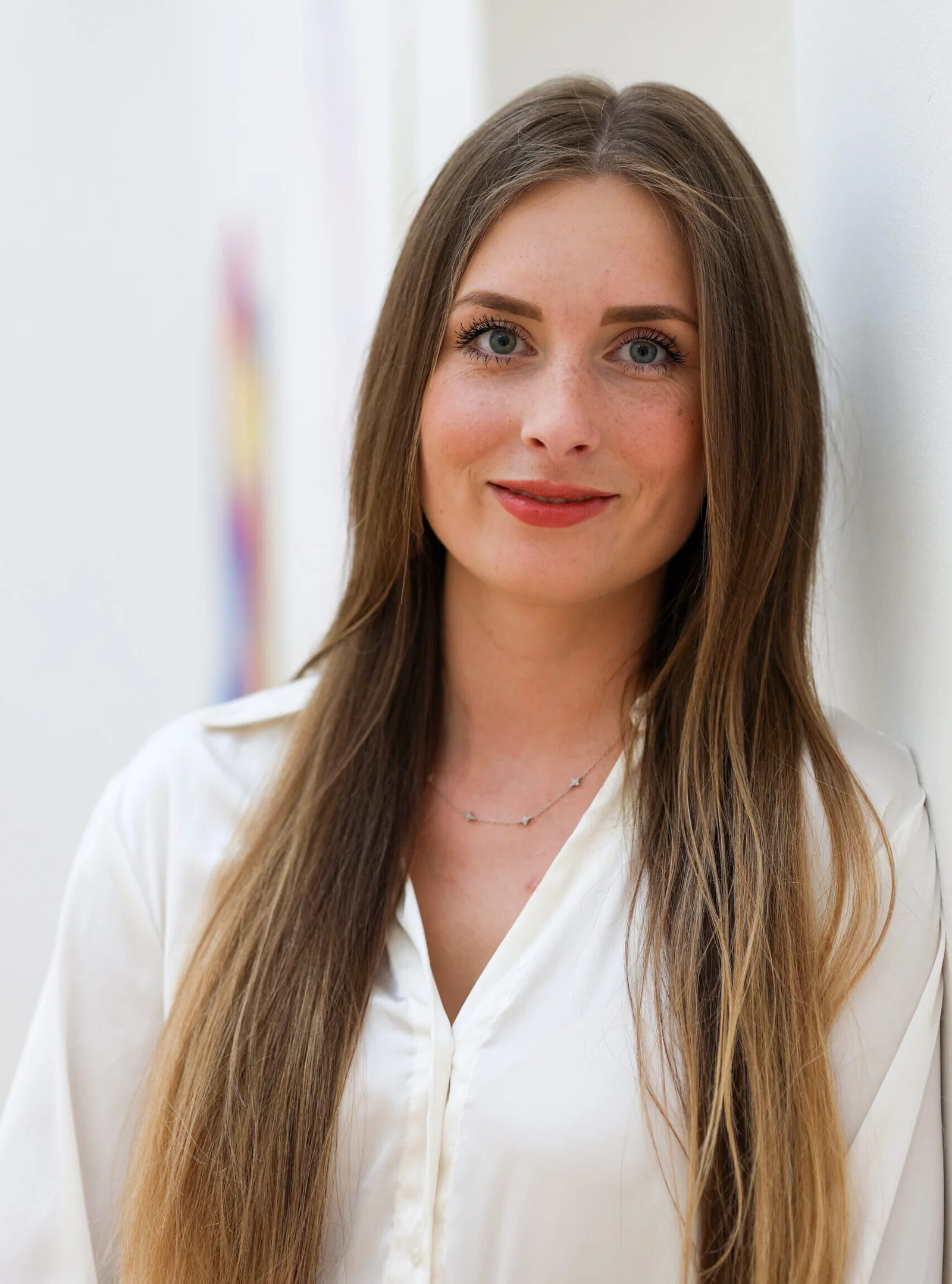 Porträt von Angela Kaneli, Gründerin von 4BetterSales